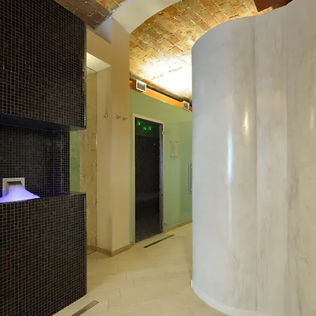 Bertusi ホテル 3*